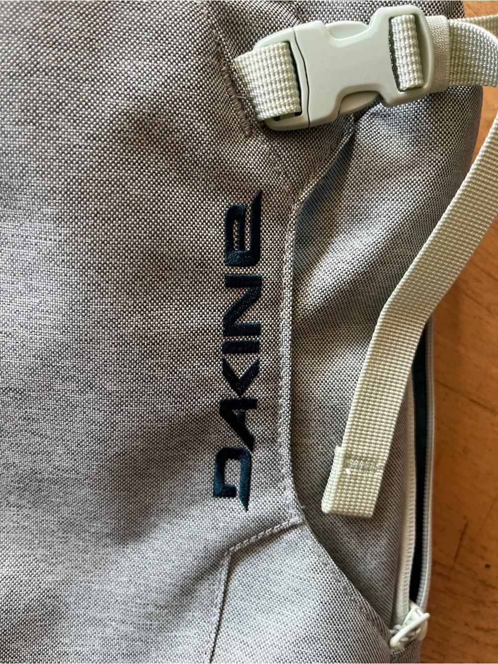 Dakine daypack streamlined
